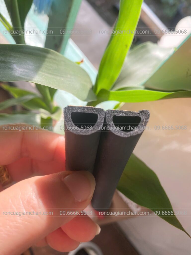 gioăng dán cửa