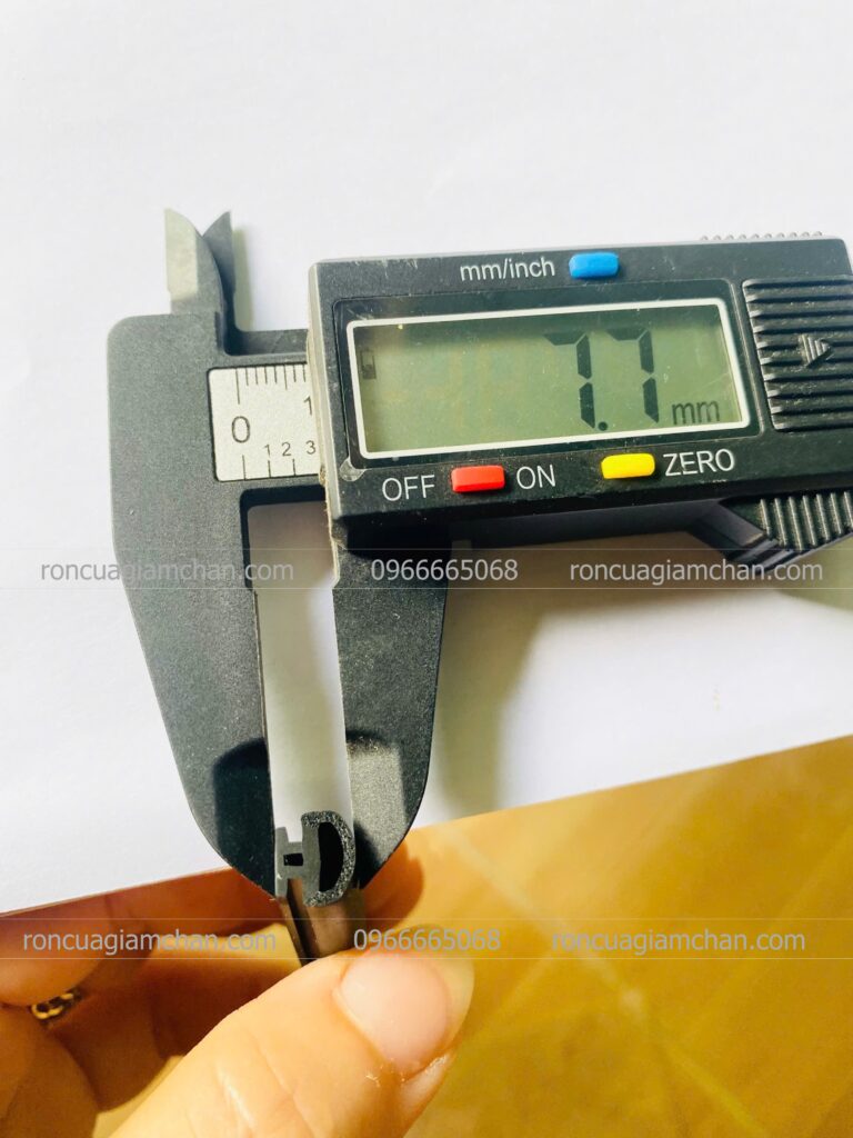 Chiều cao tổng thể ron giảm chấn này là 7.7mm